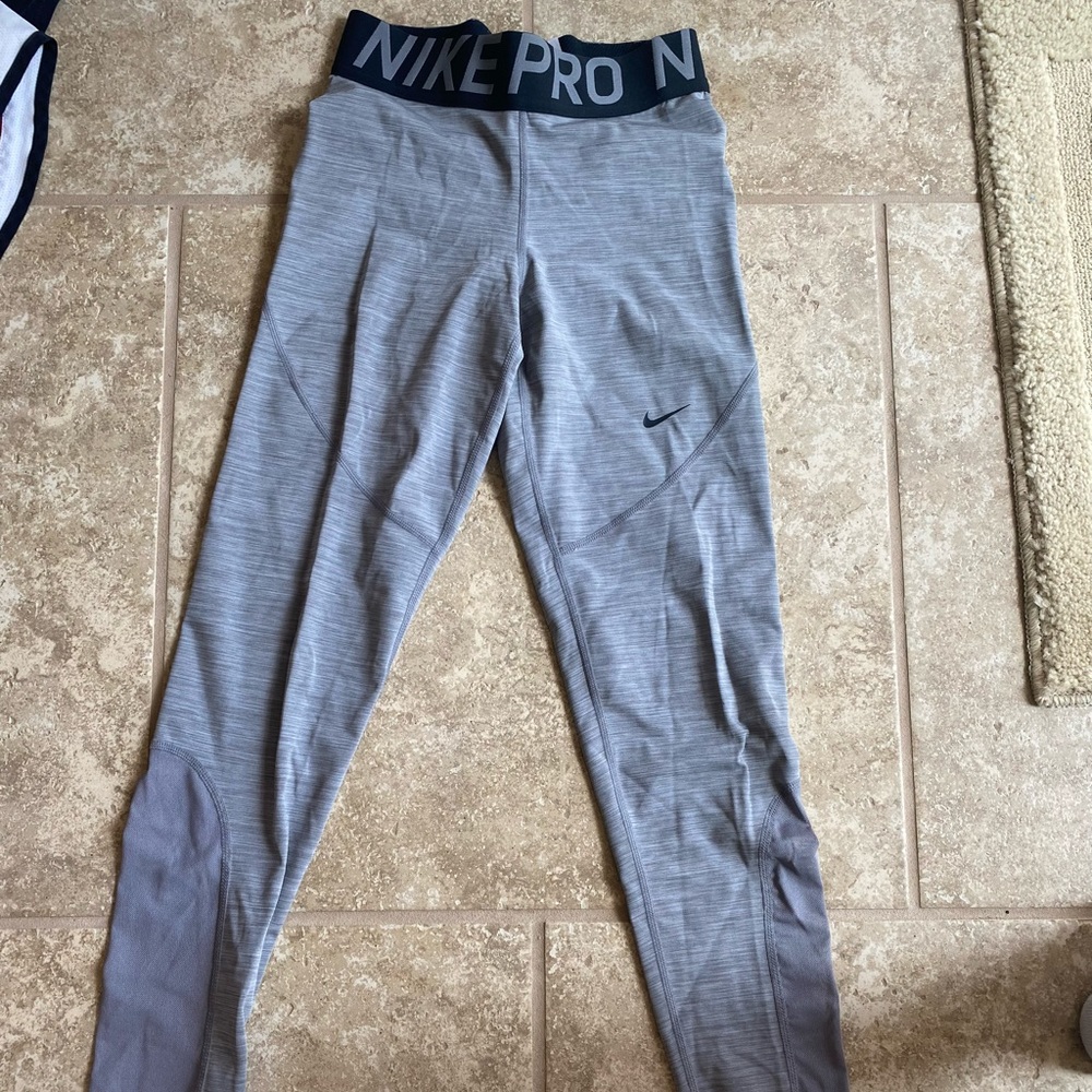 Nike heather grey leggings